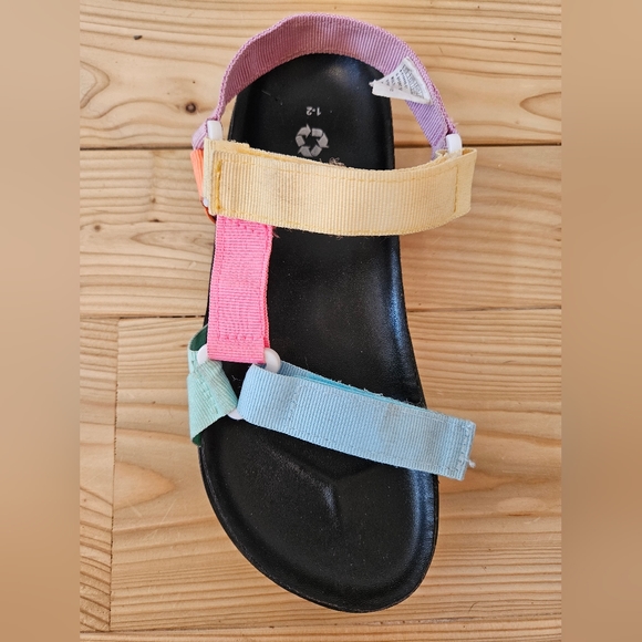 GAP GIRLS Colorful sandals, size 1-2 - Picture 2 of 4